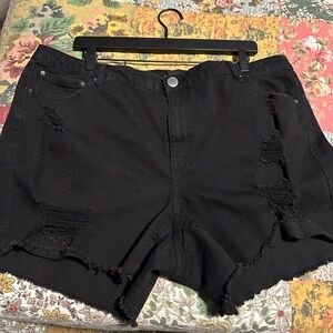 Fashion to Figure black distressed Plus Size Denim shorts. Size 20